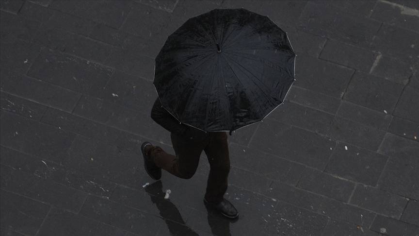 Yeni hafta soğuk başlıyor: Sıcaklıklar 5 derece birden düşecek! Meteoroloji’den sağanak ve fırtına uyarısı 11